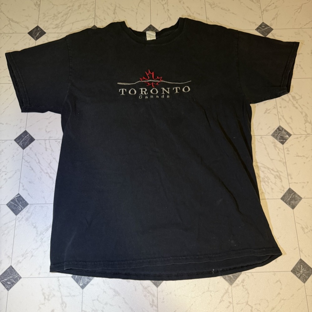 Vintage Toronto Canada Maple Leaf Graphic T Shirt Mens Large Black Gildan